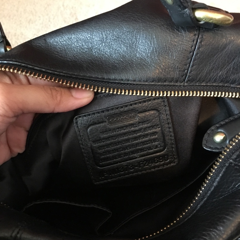 Coach Handbag - Picture 4 of 7